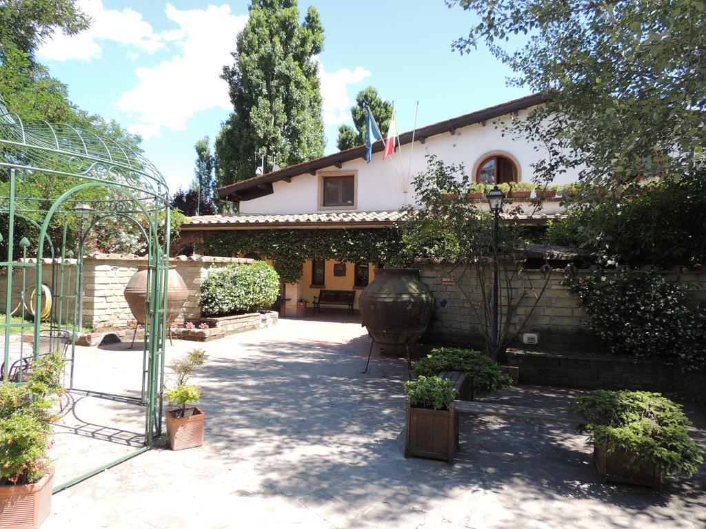 Country Relais I Due Laghi Villa อันกุยลารา ซาบาเซีย ภายนอก รูปภาพ