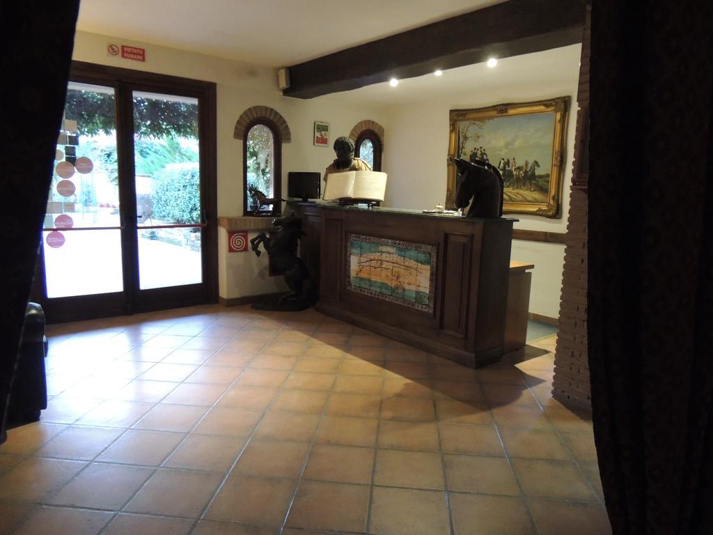 Country Relais I Due Laghi Villa อันกุยลารา ซาบาเซีย ภายนอก รูปภาพ
