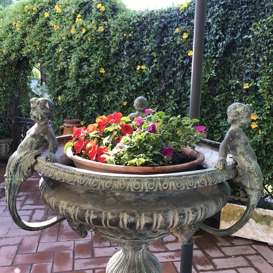 Country Relais I Due Laghi Villa อันกุยลารา ซาบาเซีย ภายนอก รูปภาพ