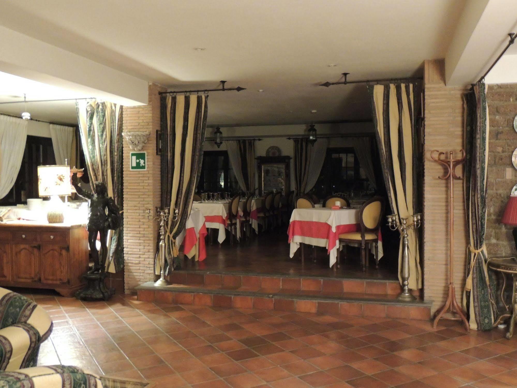 Country Relais I Due Laghi Villa อันกุยลารา ซาบาเซีย ภายนอก รูปภาพ