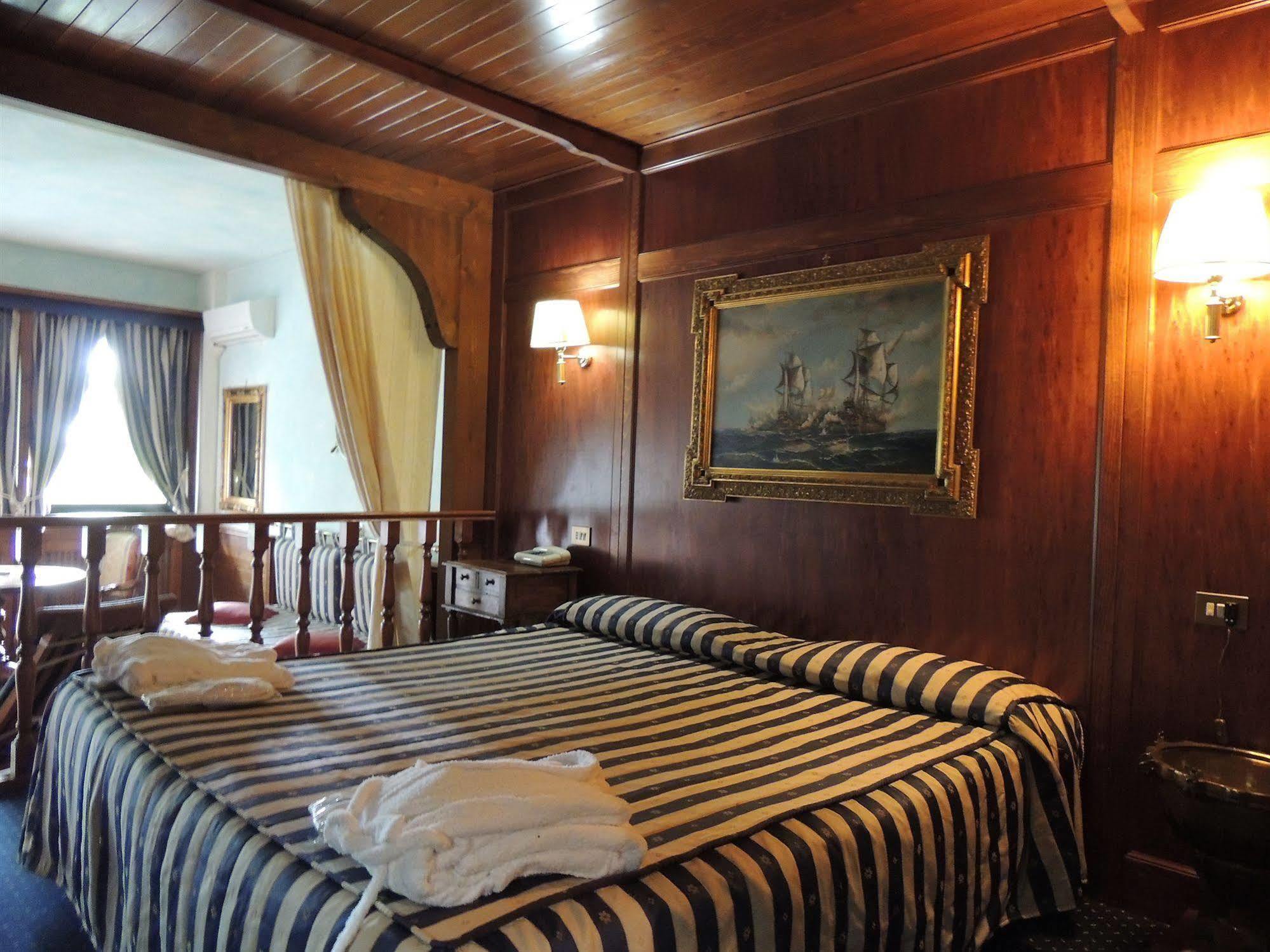 Country Relais I Due Laghi Villa อันกุยลารา ซาบาเซีย ภายนอก รูปภาพ