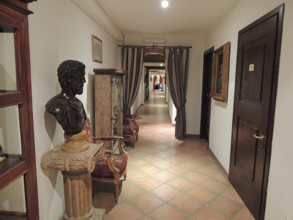 Country Relais I Due Laghi Villa อันกุยลารา ซาบาเซีย ภายนอก รูปภาพ